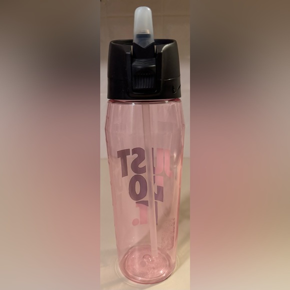 Nike 32oz Just Di It Pink Water Bottle - Picture 2 of 9